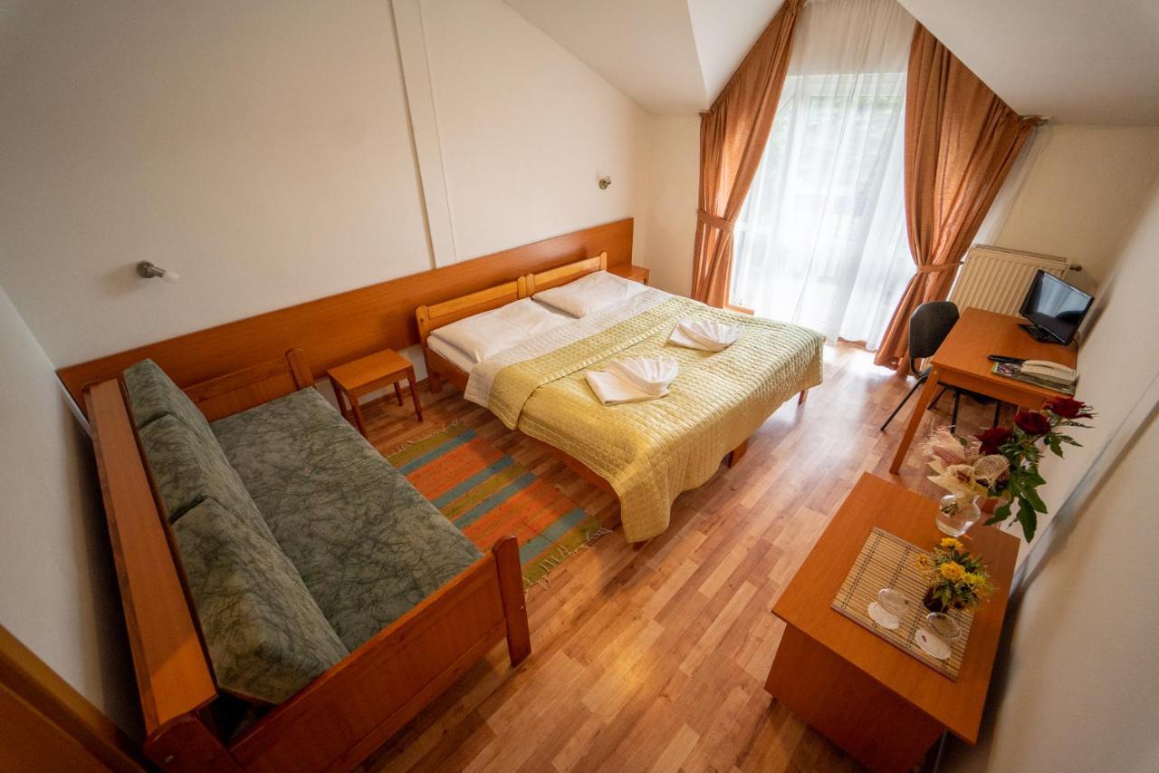 Park Hotel Cingov Smižany エクステリア 写真