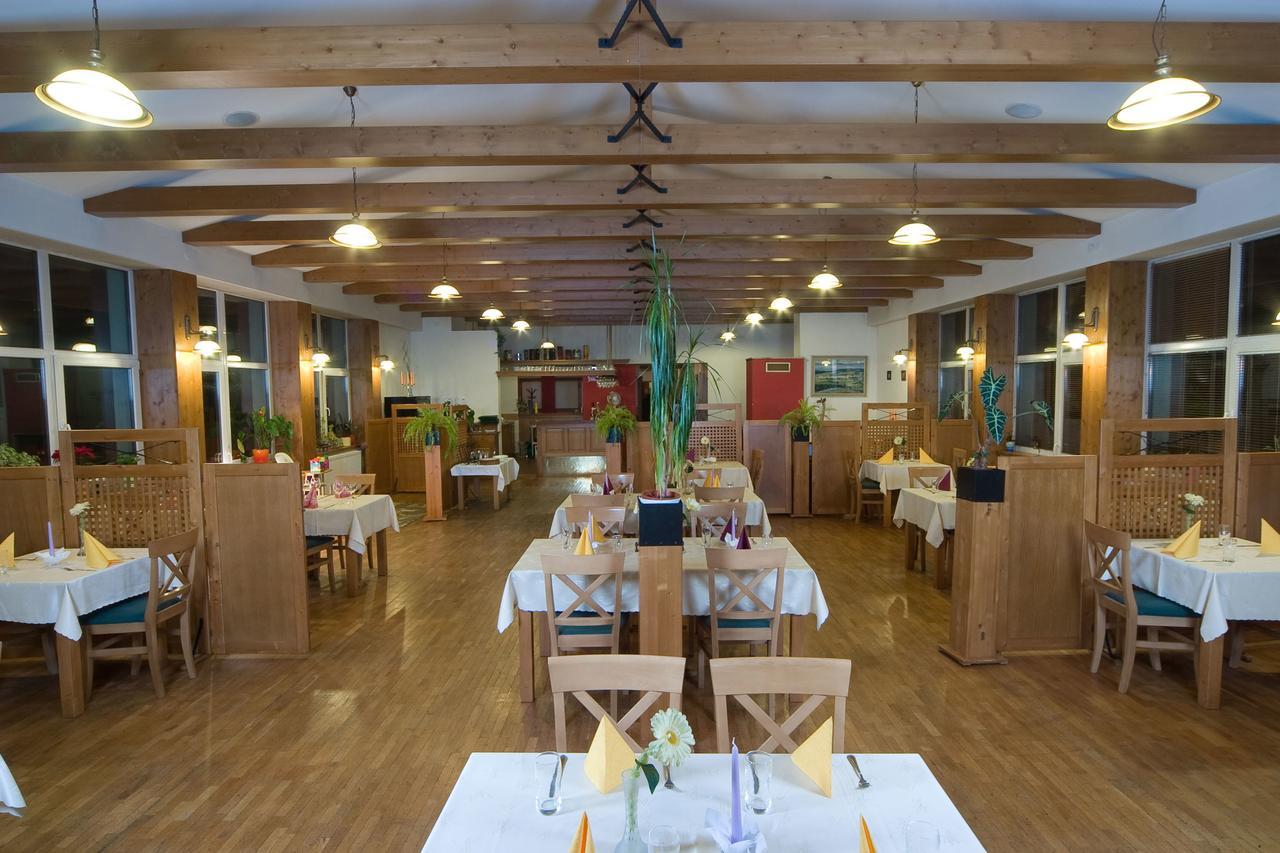 Park Hotel Cingov Smižany エクステリア 写真