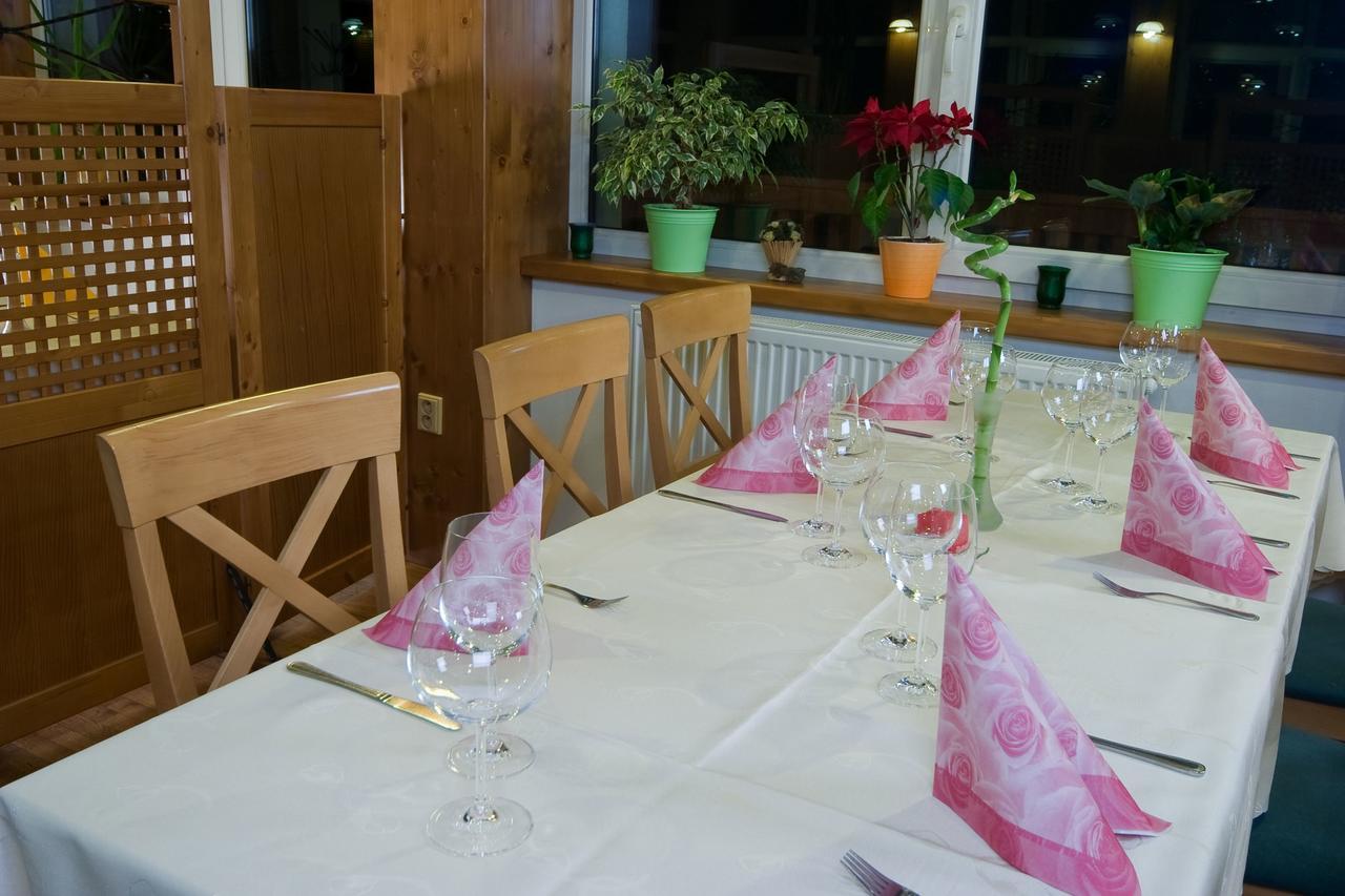 Park Hotel Cingov Smižany エクステリア 写真
