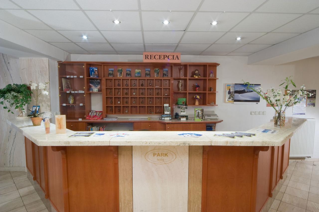 Park Hotel Cingov Smižany エクステリア 写真